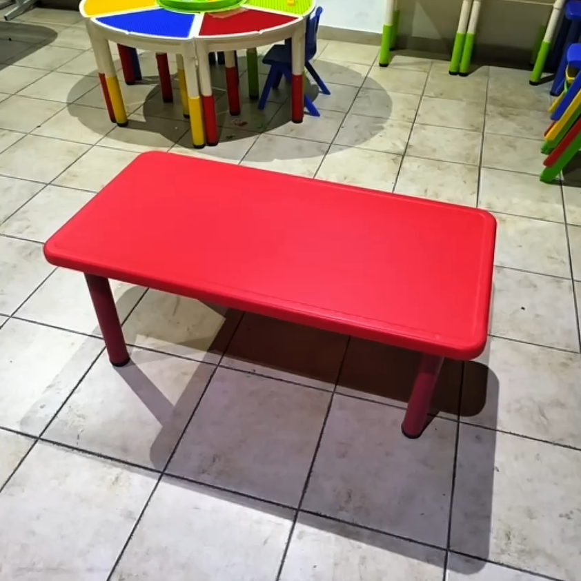 Стол детский Trent (красный)