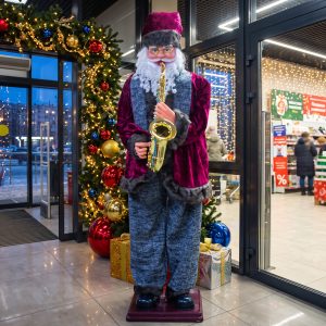 Новогодняя декорация саксофонист Santa Clause