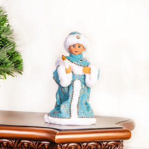 Декоративная снегурочка музыкальная Snow Maiden 30 см