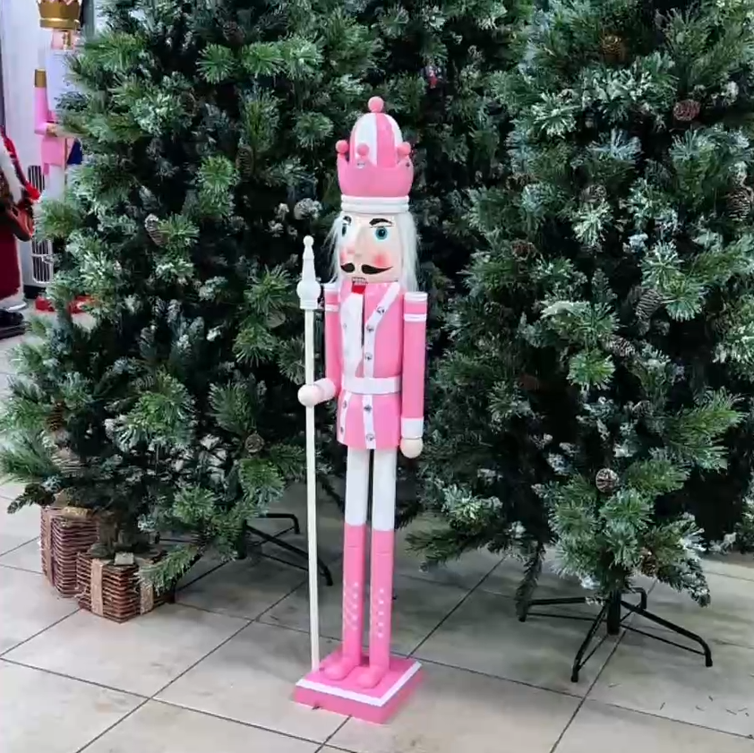 Щелкунчик пикинер Sir Sweetheart