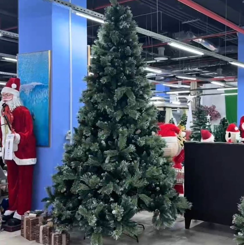 Новогодняя ель покрытая снегом и шишками Snow-Kissed Spruce 300 см