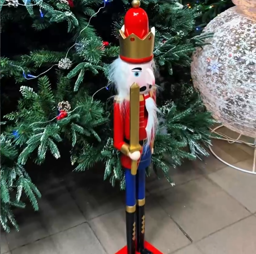 Щелкунчик мечник Sir Gaspar 90 см