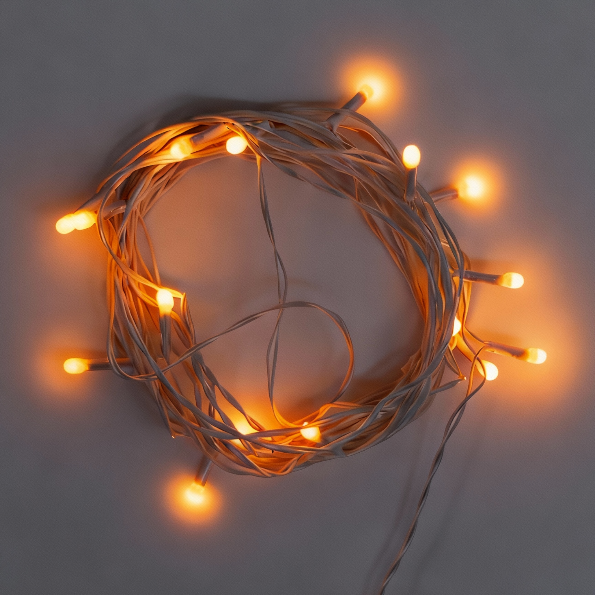 Светодиодная гирлянда Нить 5м Теплый белый — изображение 2