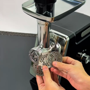 Электрическая мясорубка IVI Onyx с функцией реверса