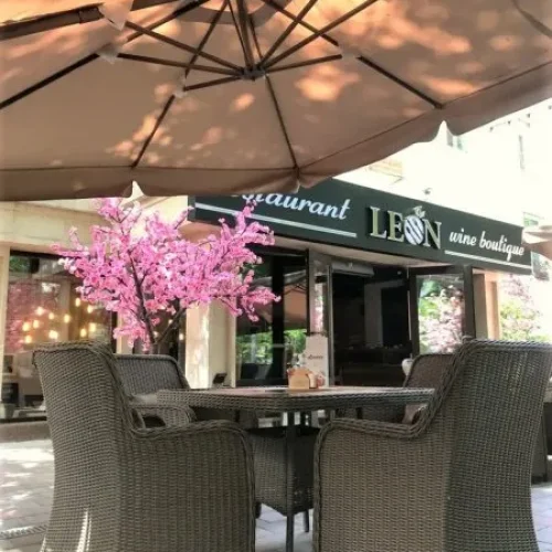 Restaurant & wine boutique Leon