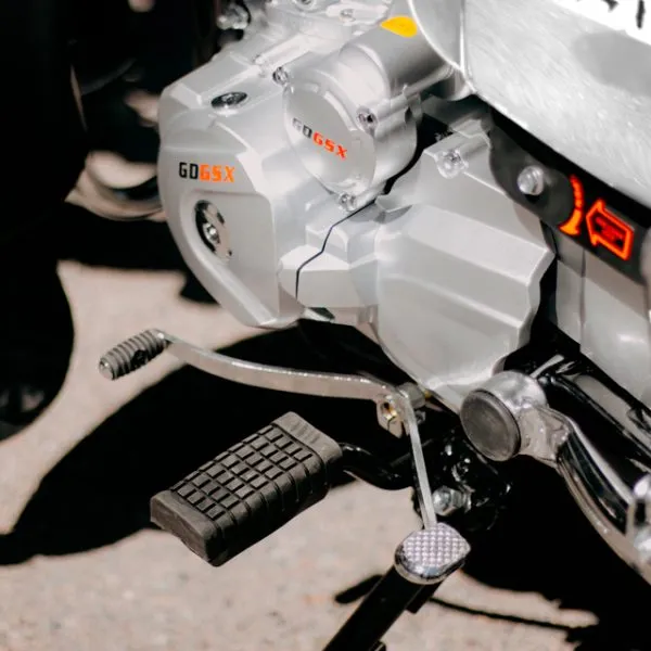 Мотоцикл Suzuki GSX 200 White Spirit — изображение 9