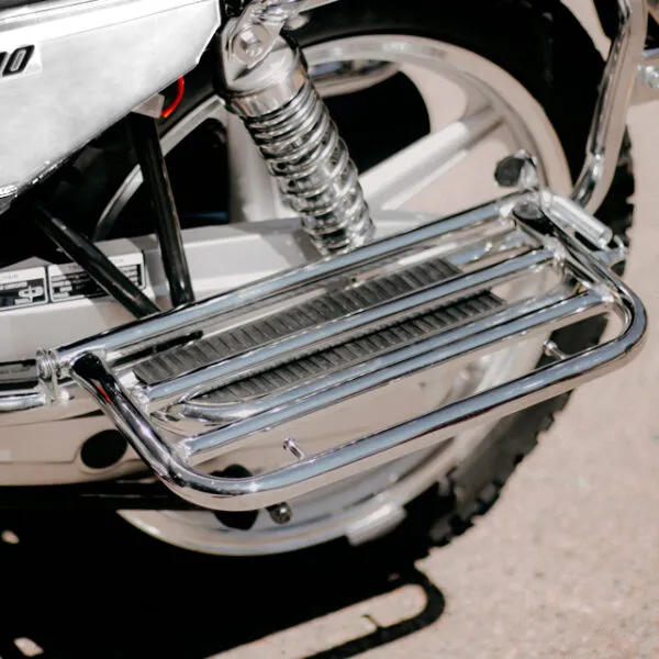Мотоцикл Suzuki GSX 200 White Spirit — изображение 10