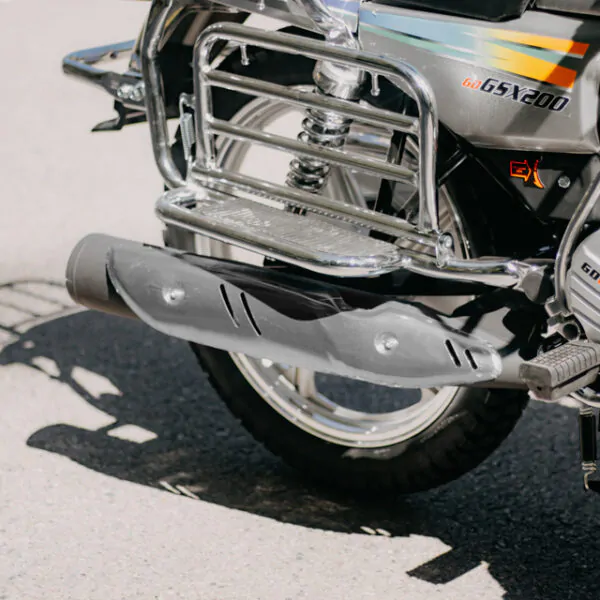 Мотоцикл Suzuki GSX 200 Super Smoke — изображение 4