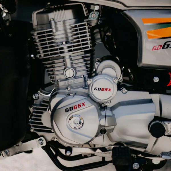 Мотоцикл Suzuki GSX 200 Super Smoke — изображение 15