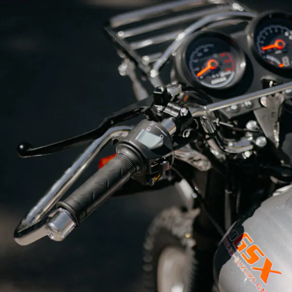 Мотоцикл Suzuki GSX 200 Super Smoke — изображение 12